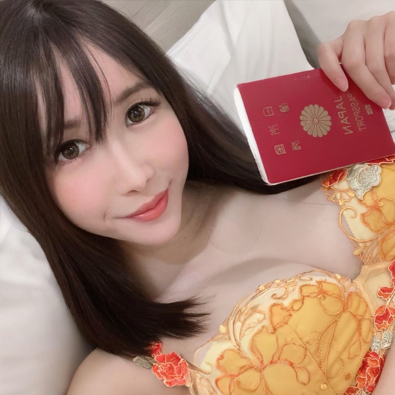日本桃園真璃菜外約圖片