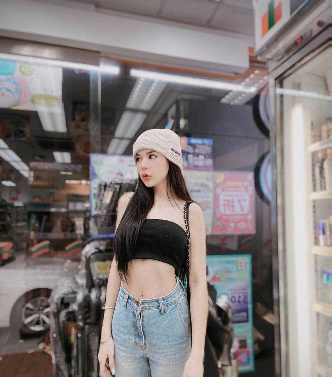 泰國台中李毓芬定點圖片